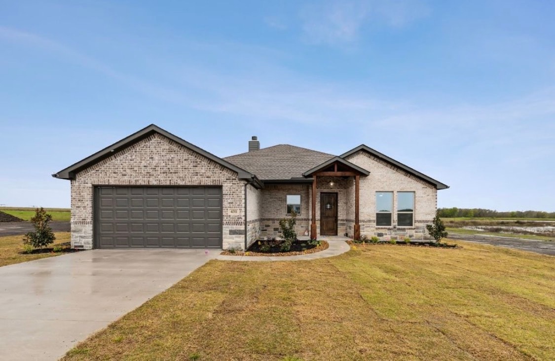 Alondrita St. — Leonard, TX